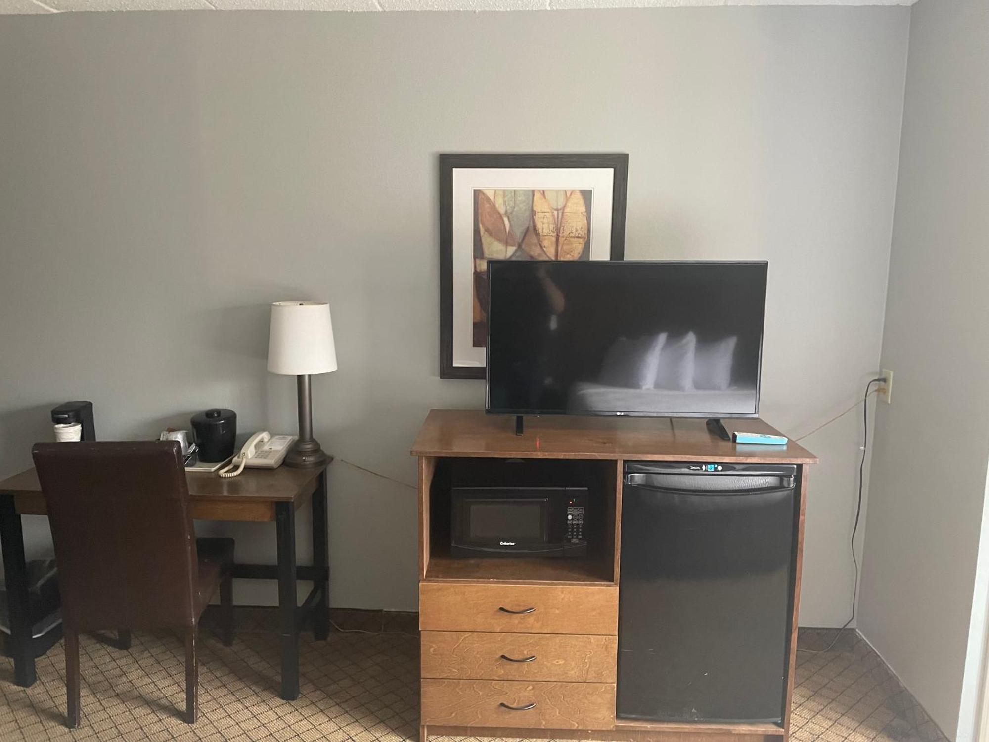 Americinn By Wyndham Hartford Wi Ngoại thất bức ảnh