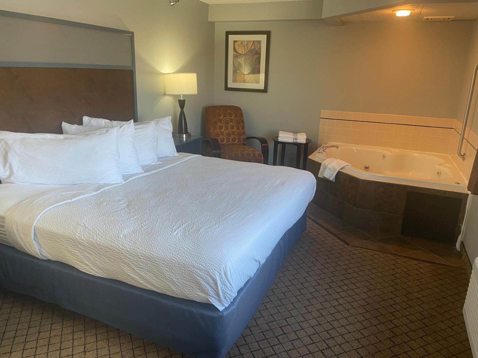 Americinn By Wyndham Hartford Wi Ngoại thất bức ảnh